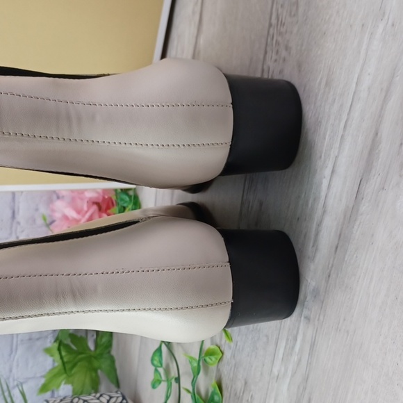 Michael Kors Kinlee Bootie NIB - Picture 5 of 10